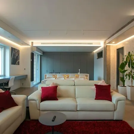 Repubblica Lux Milano